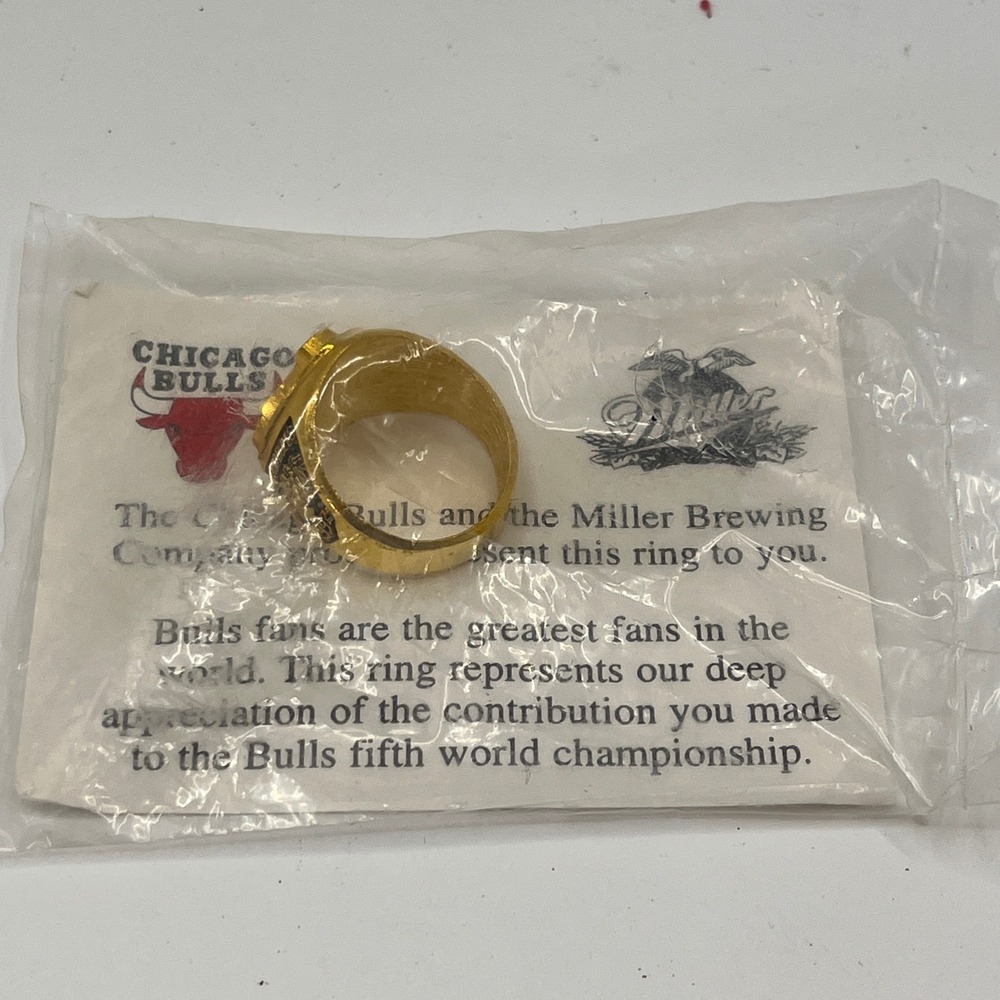 Chicago‎ Bulls 1997 World Champions MGD Team of the Decade Ring Miller Lite
